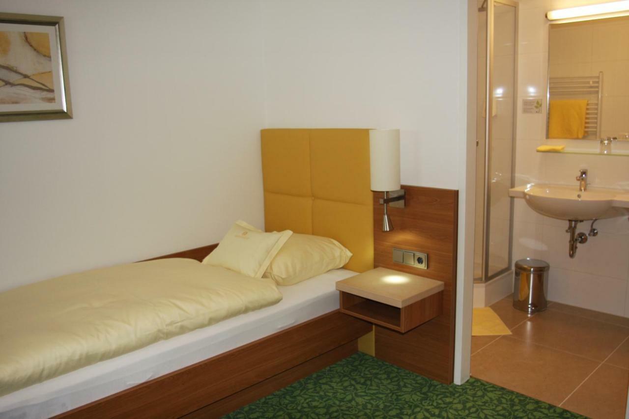 Hotel Sonnenhof Timelkam Buitenkant foto